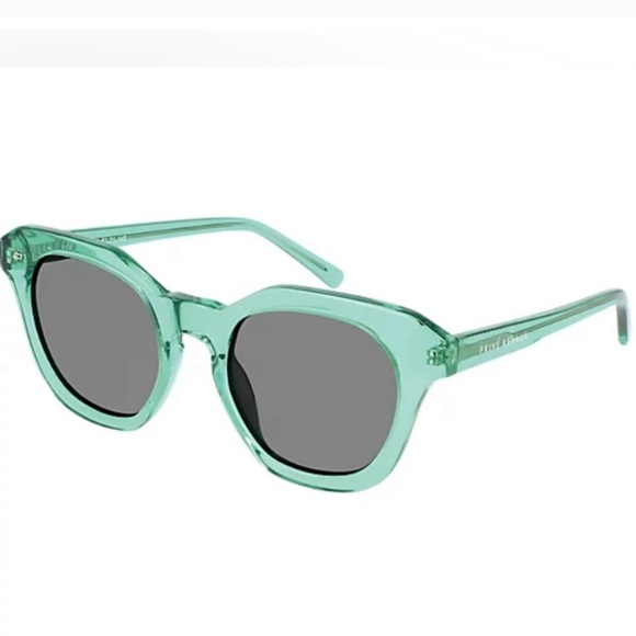 Privé Revaux Polarized Sunglasses “The Autumn” - Picture 6 of 6